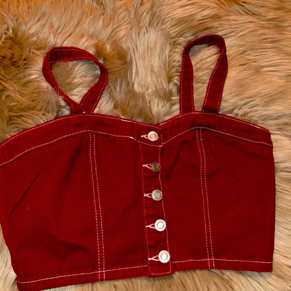 Tops - 🍑•3 𝓕𝓞𝓡 $10•🍑 Red crop top